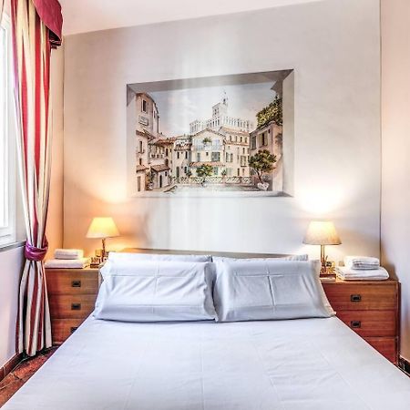 Ferienwohnung Cozy Flat In Trevi Fountain Rom Exterior foto