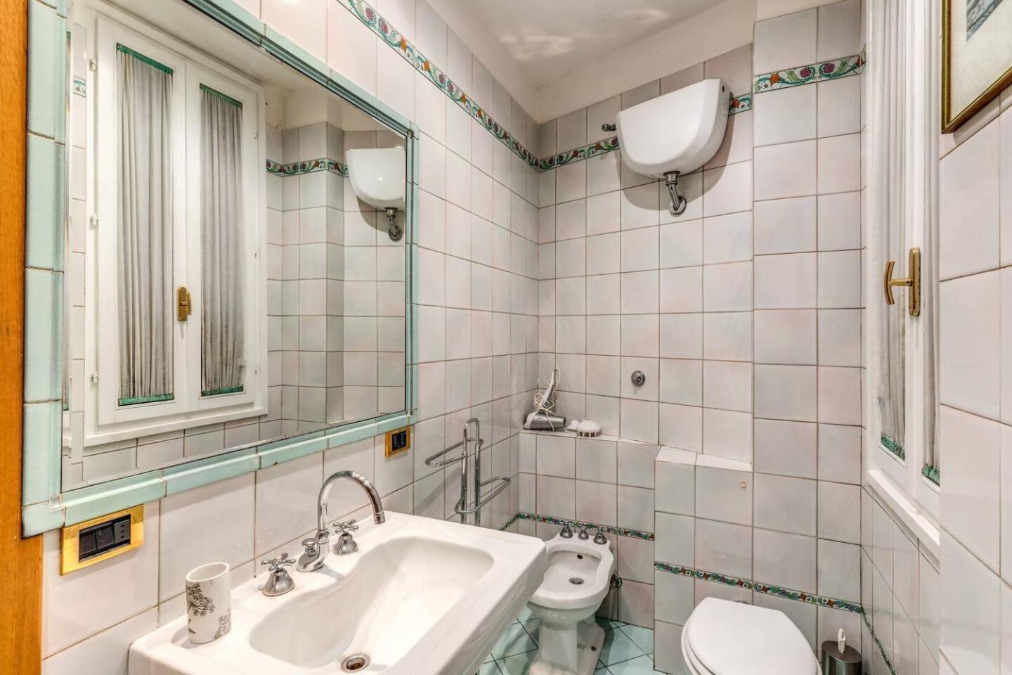 Ferienwohnung Cozy Flat In Trevi Fountain Rom Exterior foto