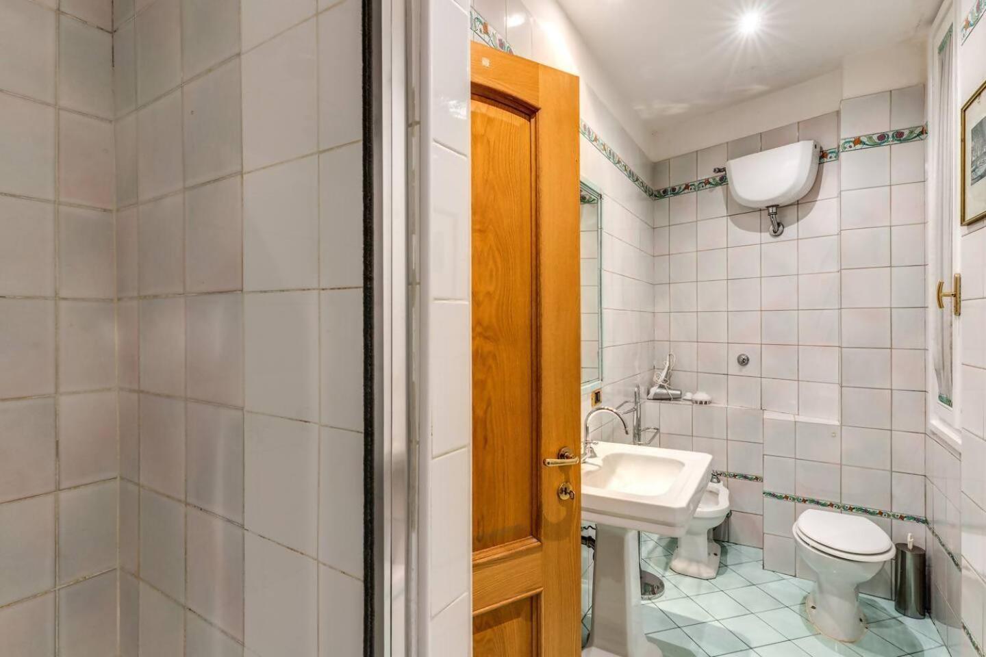 Ferienwohnung Cozy Flat In Trevi Fountain Rom Exterior foto