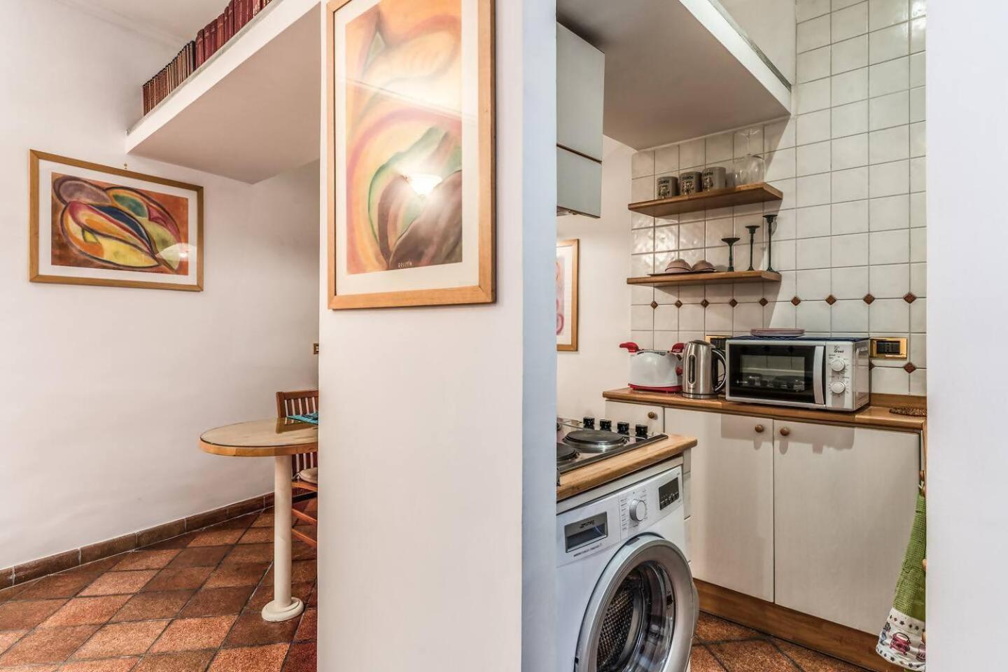 Ferienwohnung Cozy Flat In Trevi Fountain Rom Exterior foto