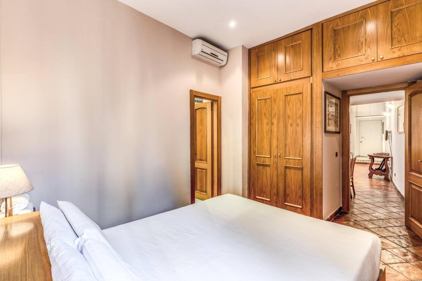 Ferienwohnung Cozy Flat In Trevi Fountain Rom Exterior foto