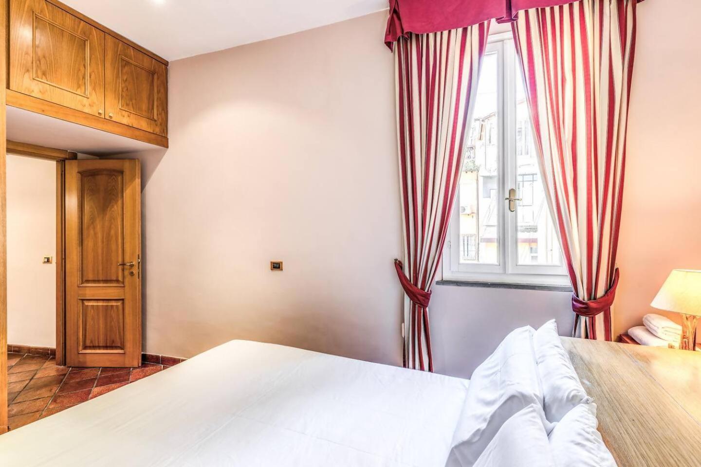 Ferienwohnung Cozy Flat In Trevi Fountain Rom Exterior foto